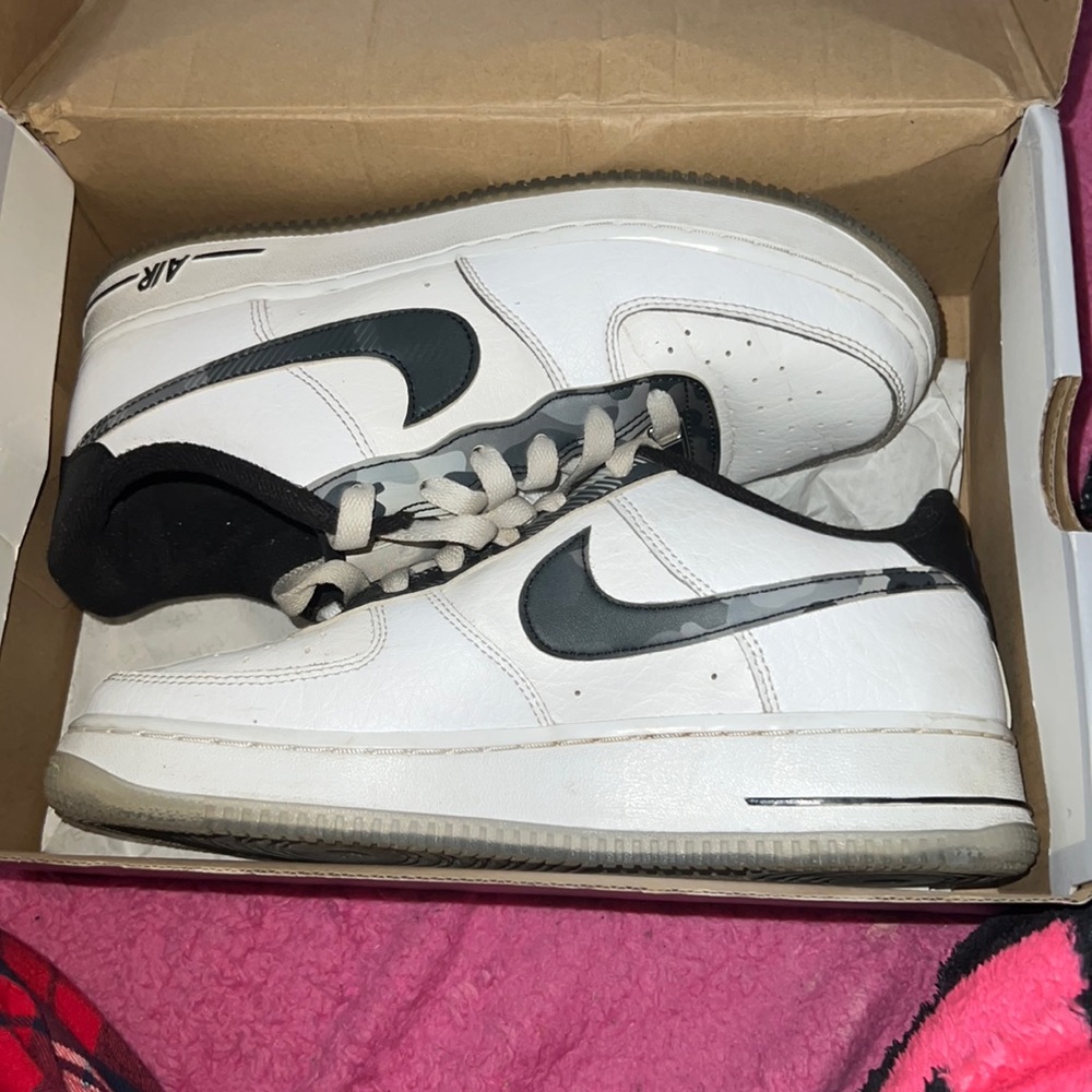 Mens Nike Air Force Shoes